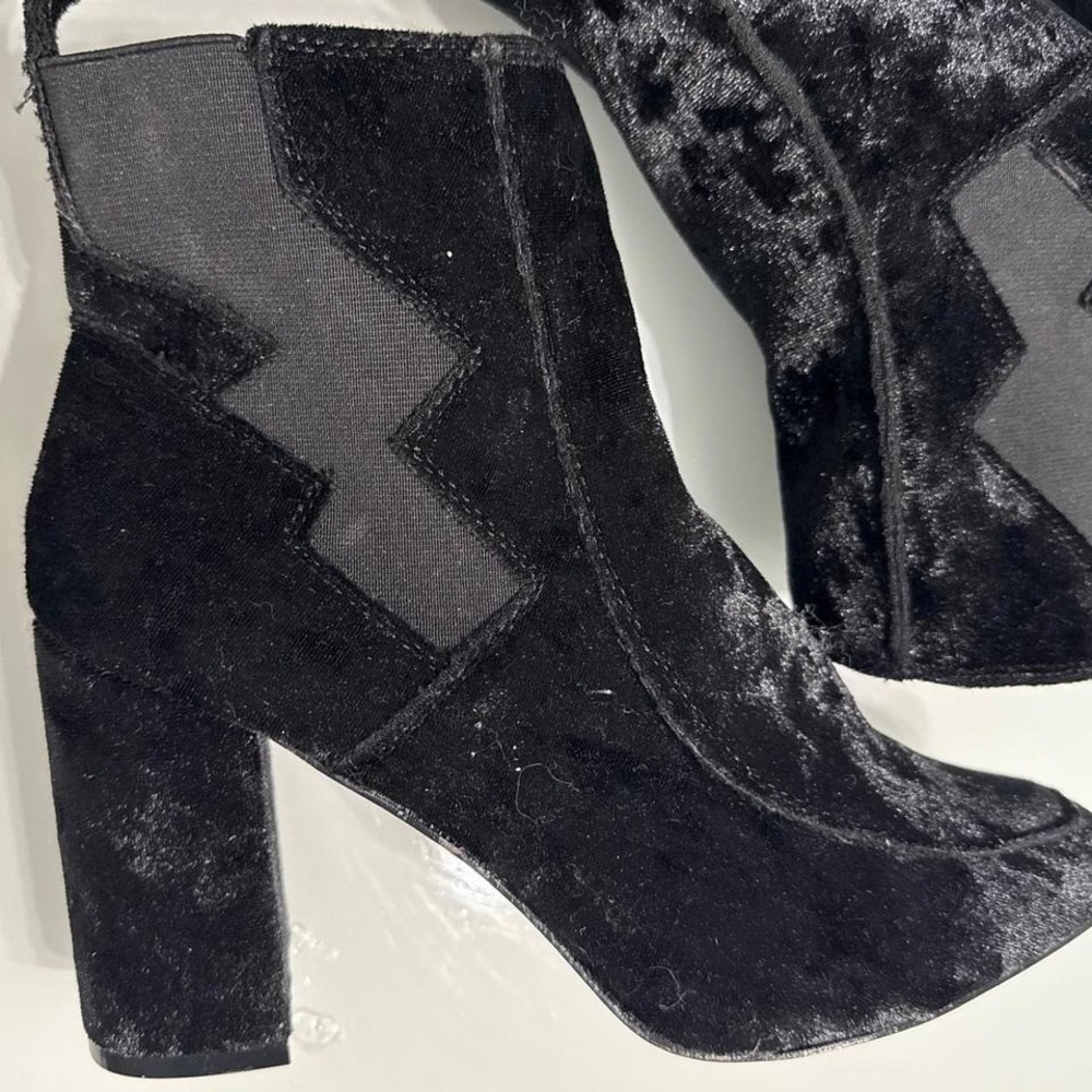 Shark Black Velvet Ankle Boots | Lightning Bolt Detail | Size 8